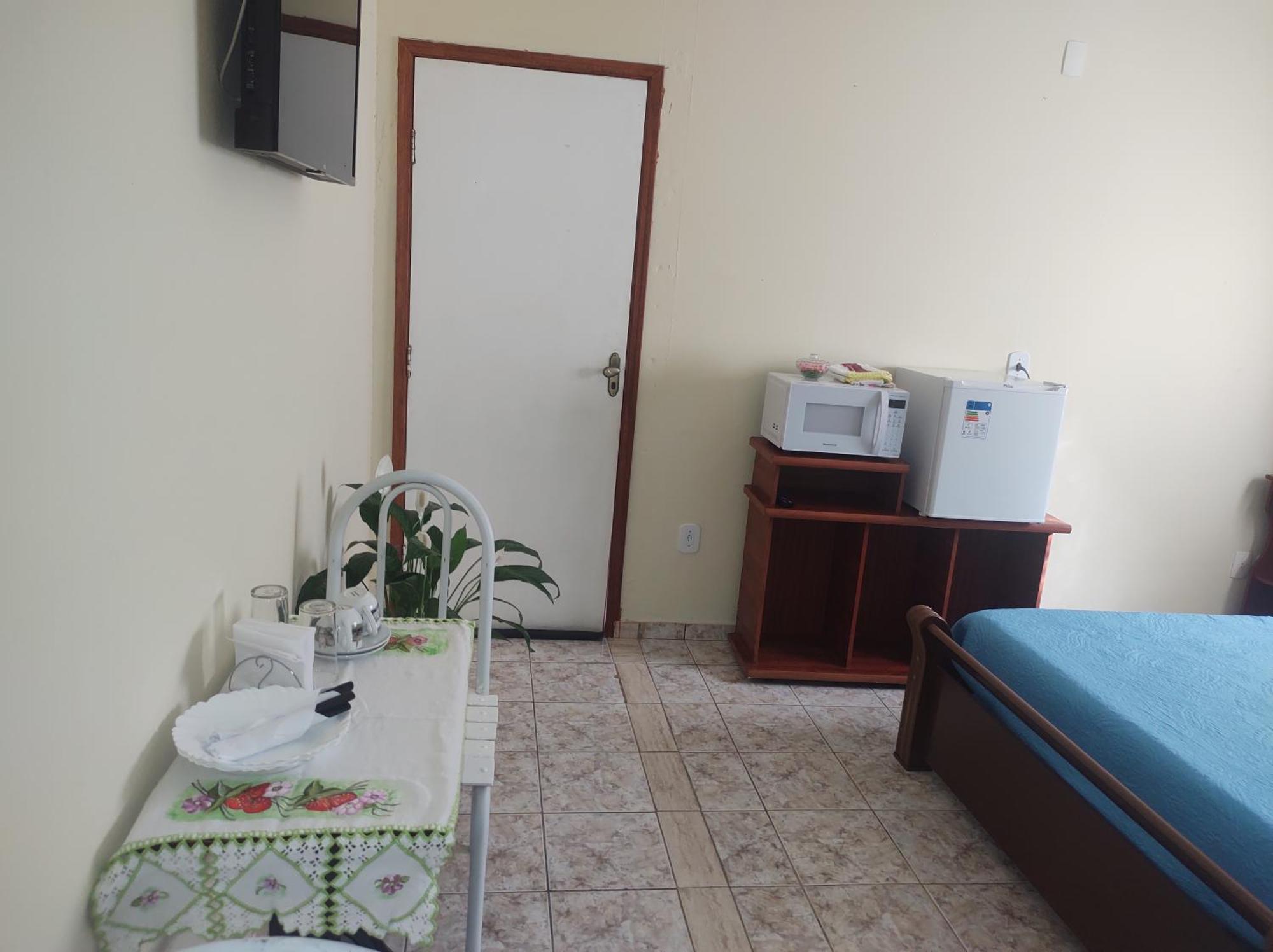 Quarto Confortavel Com Garagem Holambra Ngoại thất bức ảnh